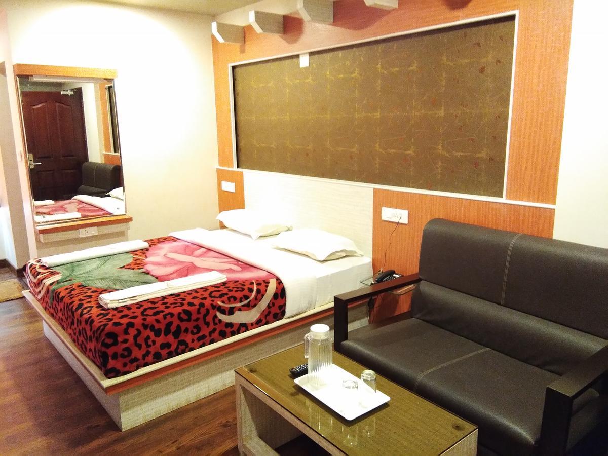 Sarkar Palace Ooty Eksteriør billede